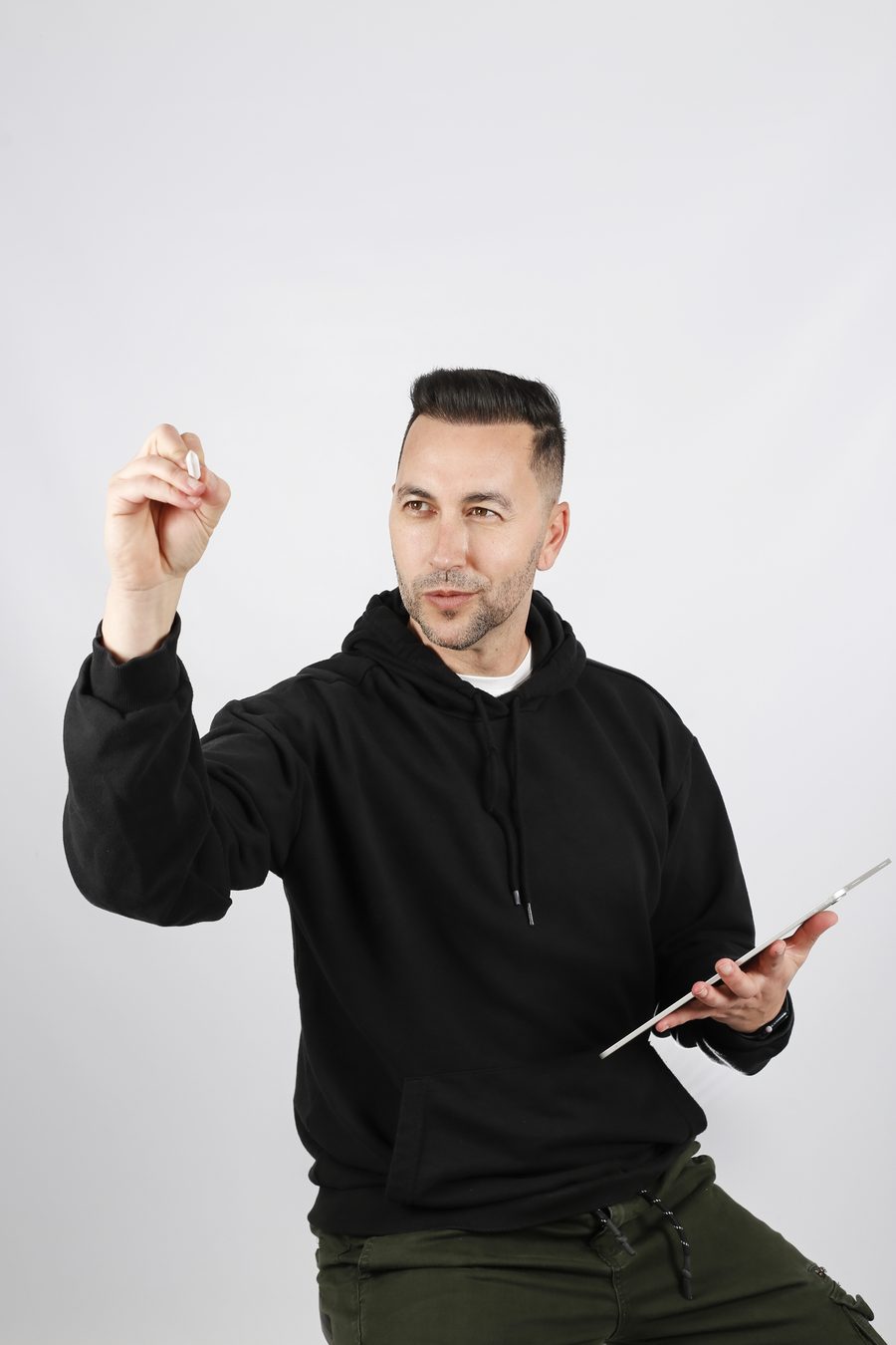 Sergio Sánchez Bailén – Axis
